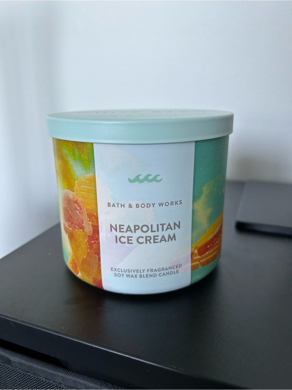 Bath & Body Works Neapolitan Ice Cream 3 wick candle